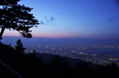 静寂のブルーアワー…