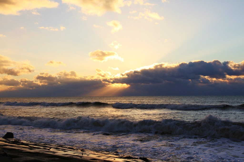 糸井海岸の初日の出