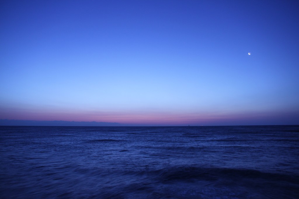 Pale gradation