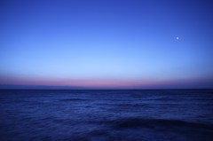 Pale gradation