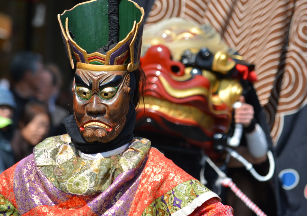お練祭り　東野大獅子