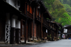 雨の妻籠宿