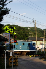 夕暮れ時の機関車