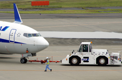 駐機場の力持ち