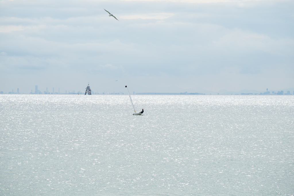空を滑る、海を滑る