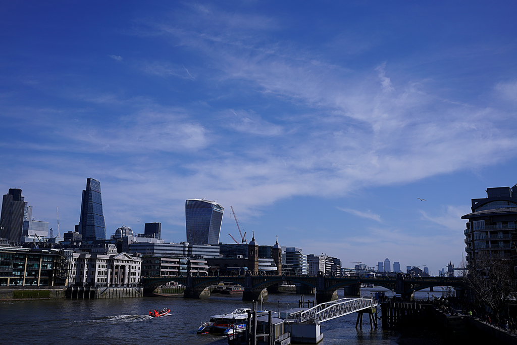 15:03:05 London No.5