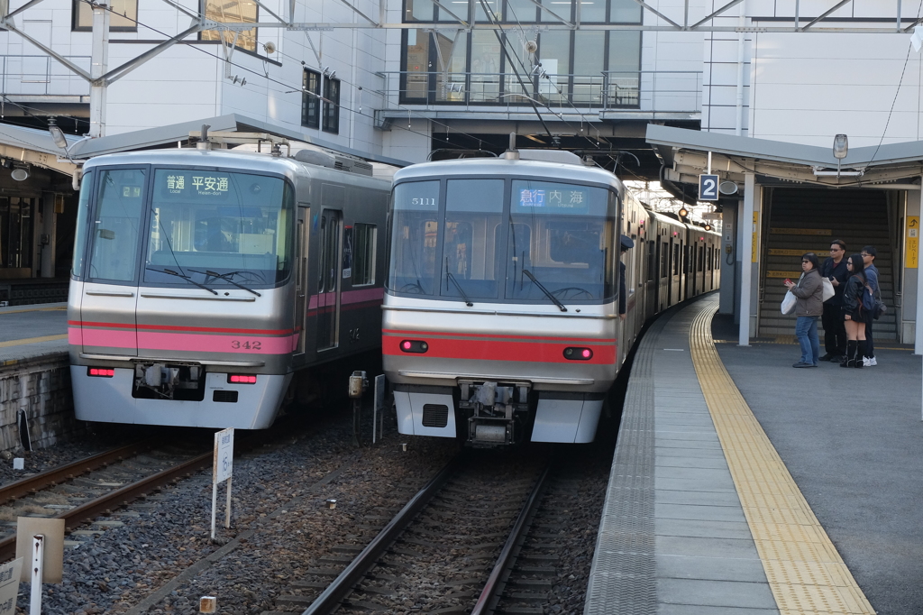 名鉄電車と外国人観光客