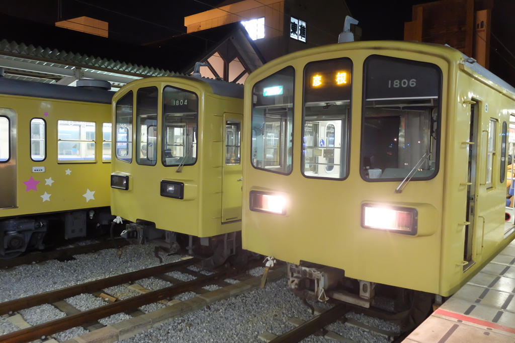 黄色い電車