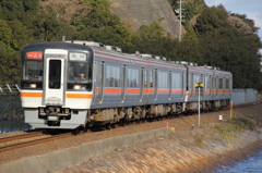 優等列車「快速みえ」鳥羽の有名撮影地にて