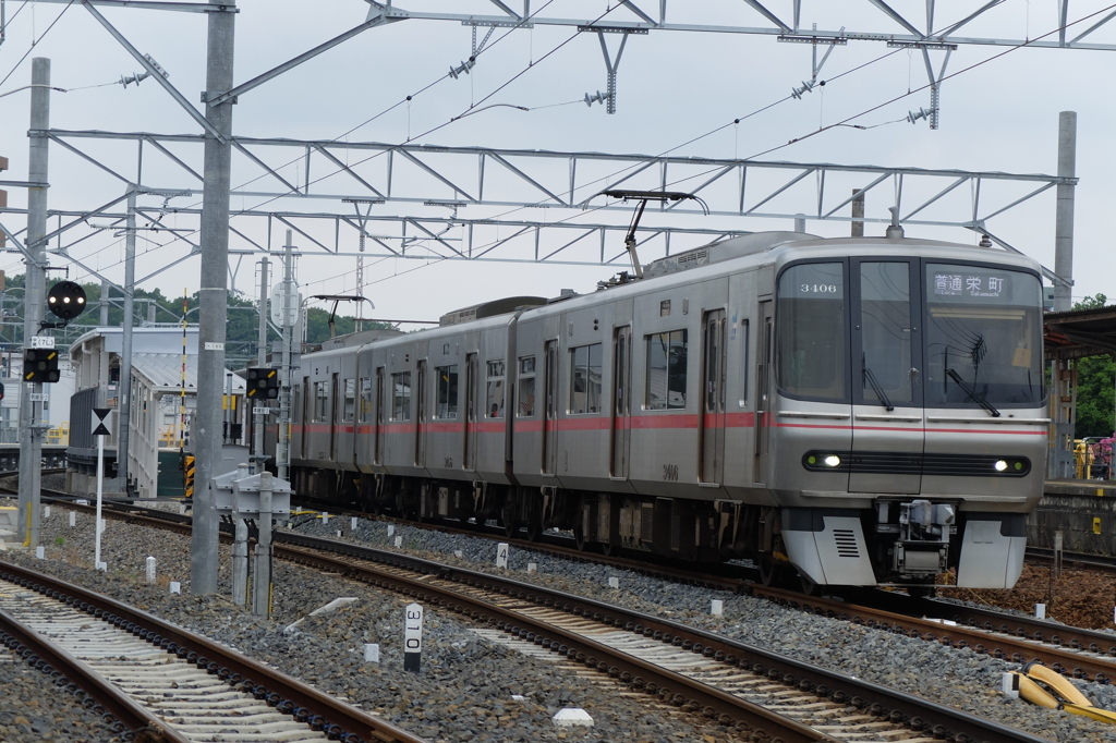 名鉄瀬戸線3300系と喜多山仮設駅 by しなの （ID：7759870