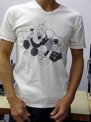 【+8 ROCK WITH DISNEY】ロックミッキーTシャツ　SOUTING