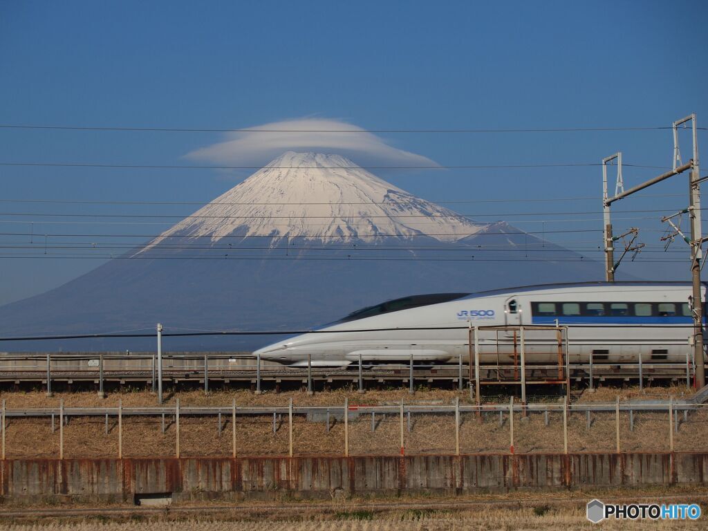傘雲富士と５００系