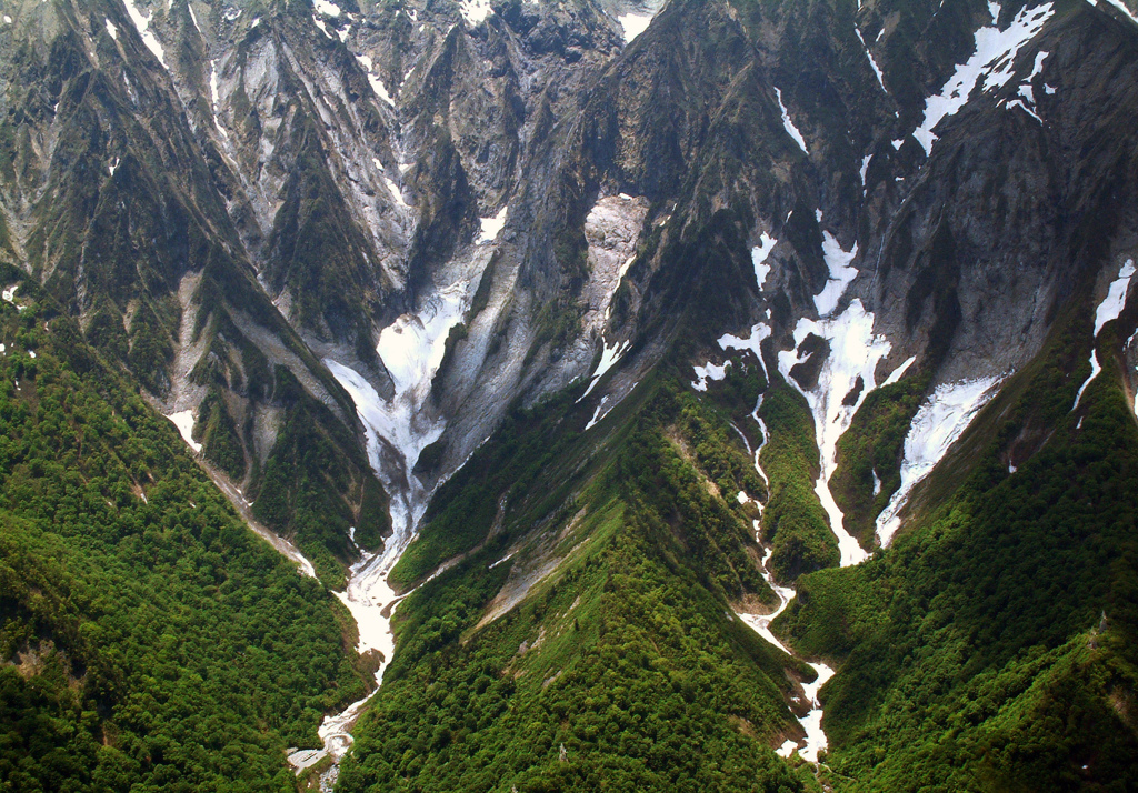 谷川岳岩壁　一ノ倉と幽ノ沢