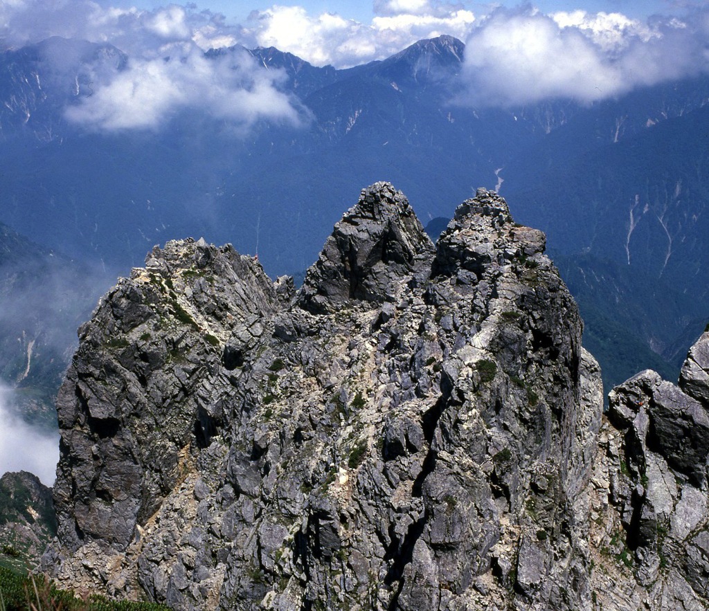 岩峰爽快