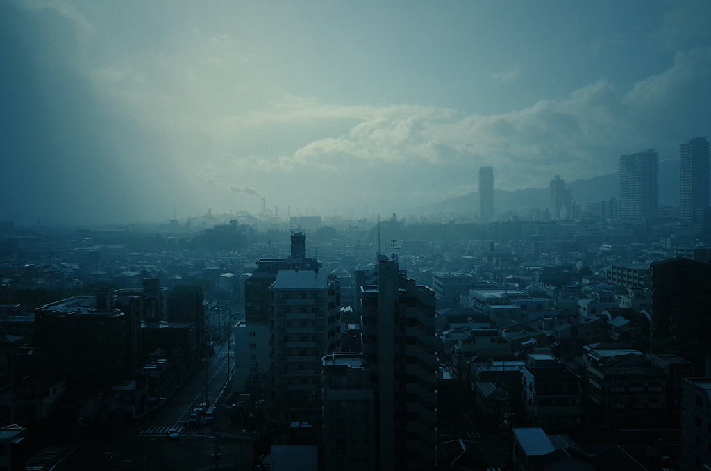 霞む