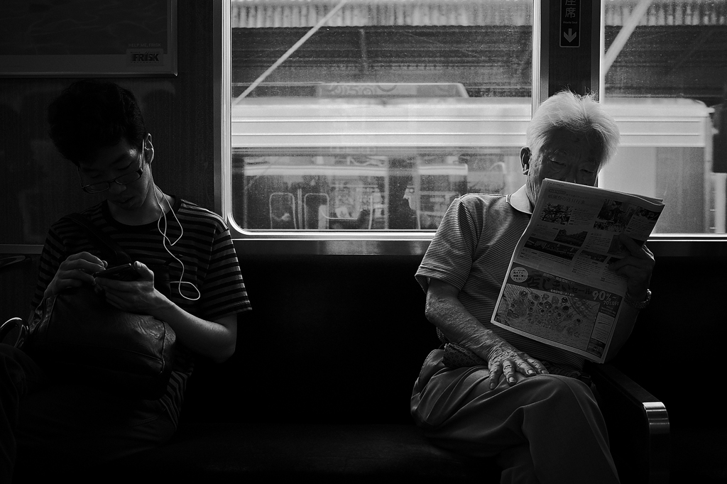 若者と白髪