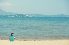 浜辺の少女