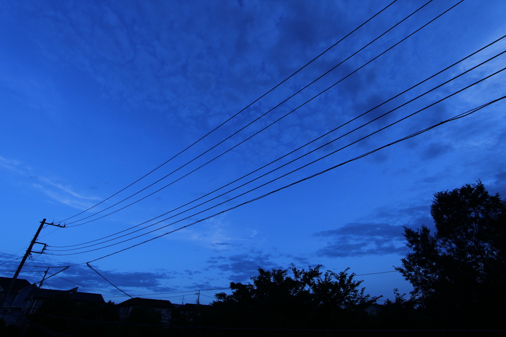 夜が迫る
