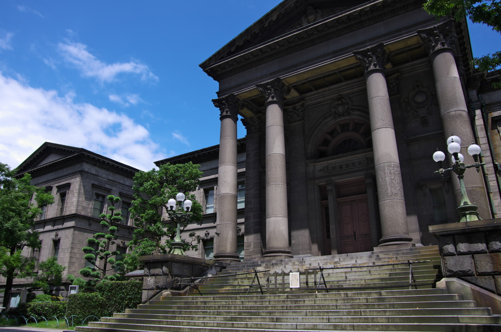 大阪府立中之島図書館