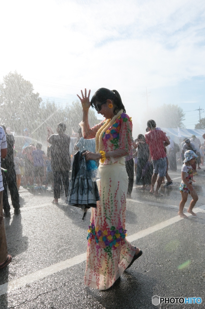  鶴ヶ島水かけ祭り