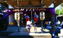 東山神社獅子舞