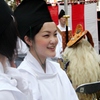 明るい 巫女さん