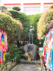少年平和像