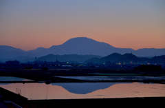 黎明の伊吹山