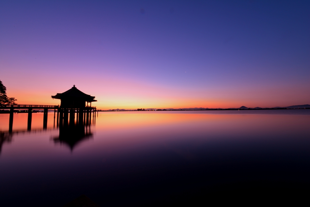 淡海黎明