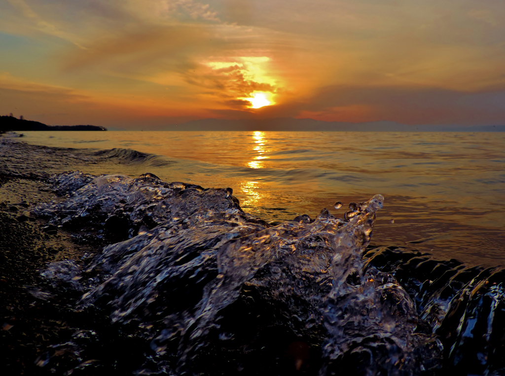 波打ちの夕暮