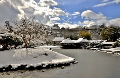 彦根城玄宮園雪景色