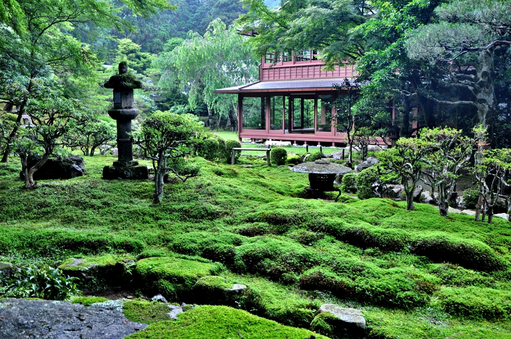 趣の旧竹林院庭園