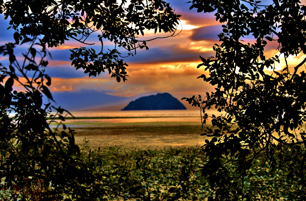 竹生島初秋の夕景