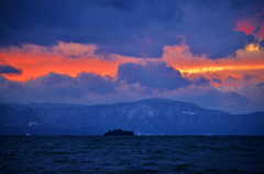 琵琶湖冬夕暮れ