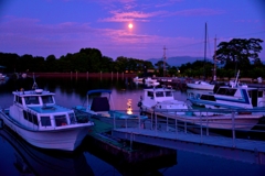 月夜の南浜漁港
