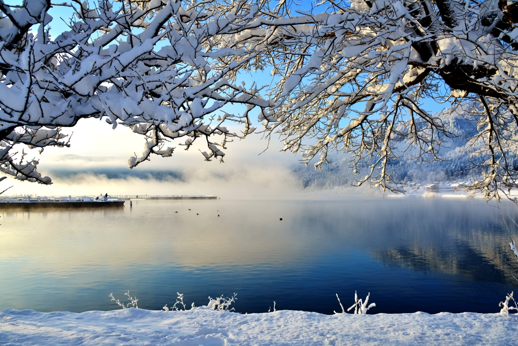 雪見の余呉湖