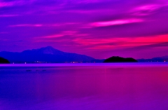 目覚めの夜明け