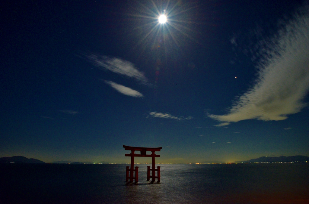 湖中鳥居ムーンライト