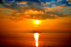 竹生島昇陽