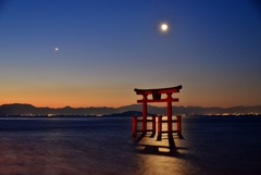 近江厳島月明
