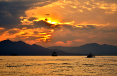 夕暮れの広島湾