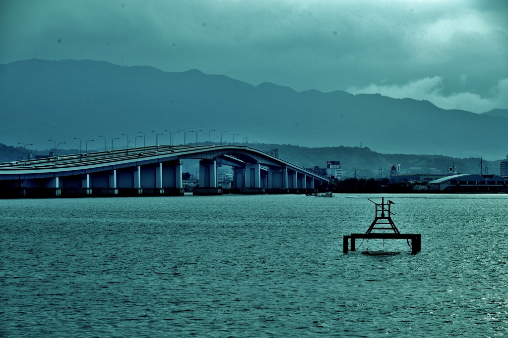琵琶湖大橋