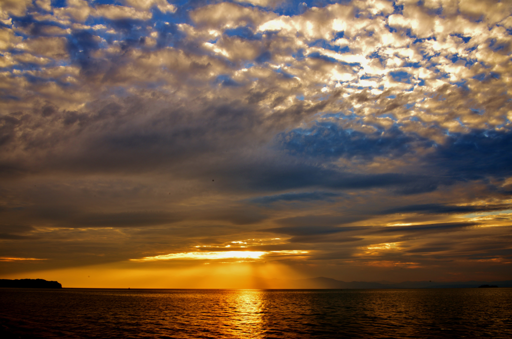 夕秋雲