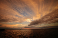 びわ湖の夕空