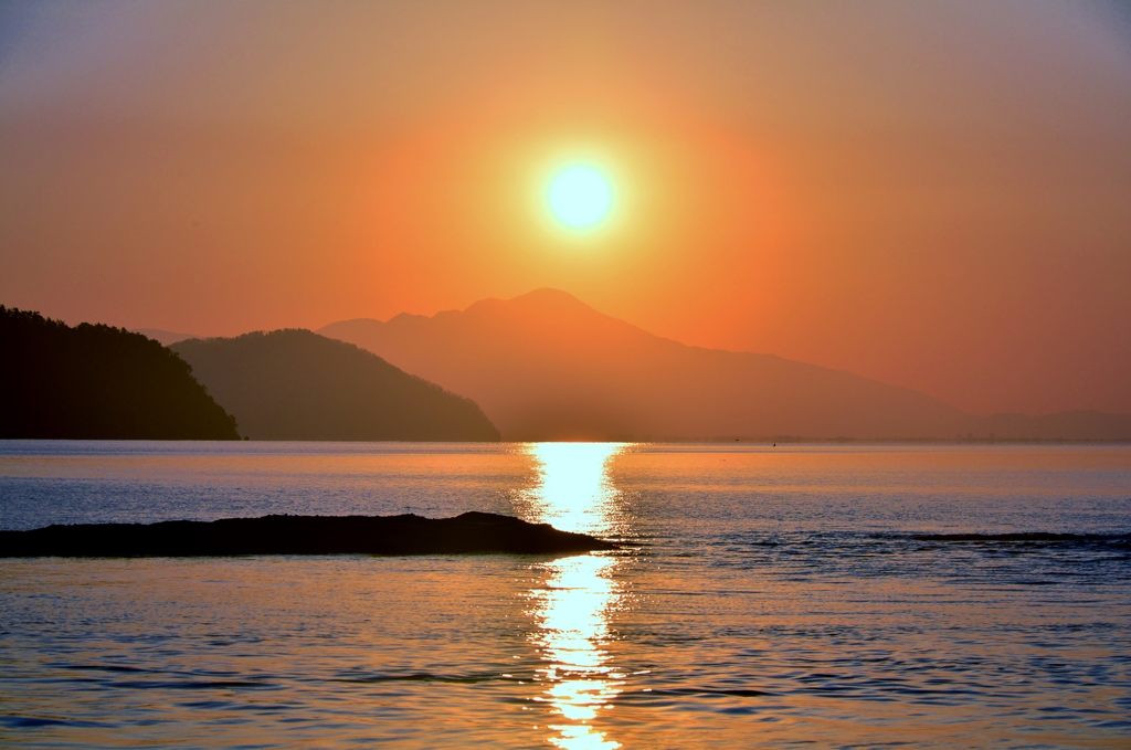 息吹く春朝日　Ⅳ