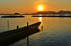 歴史秘話・西の湖夕日