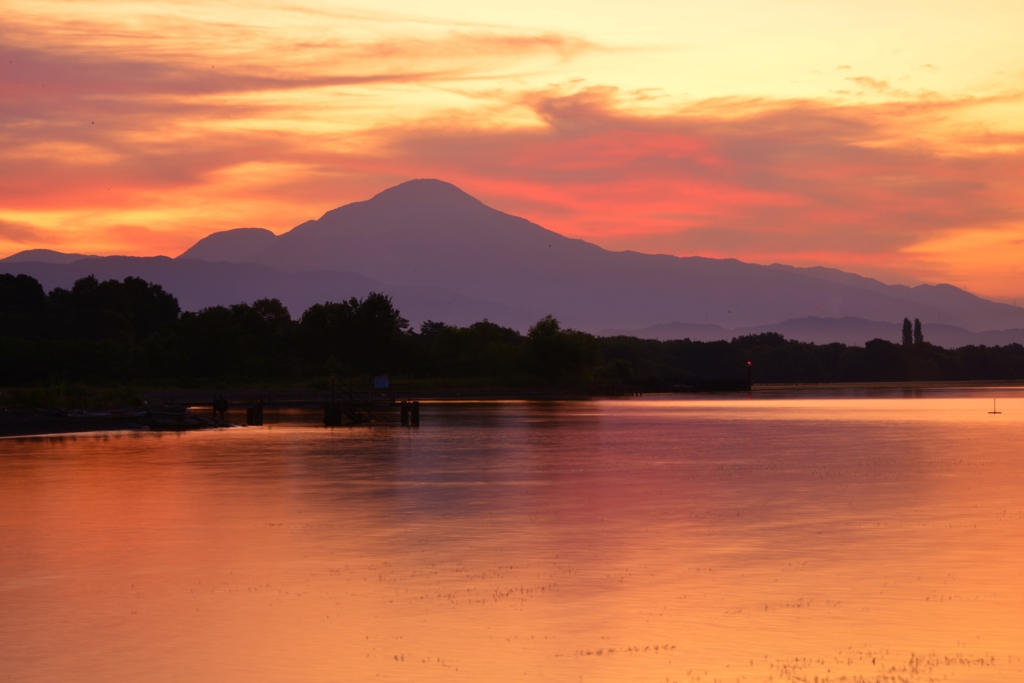 Mt.Ibuki in the morning glow