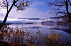 余呉湖朝景