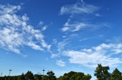 秋空ただよう雲