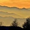 夕暮れの山並